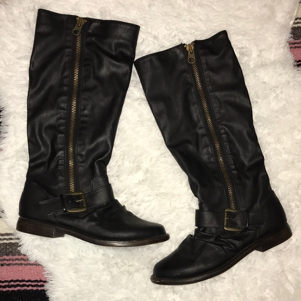 Biker boots.